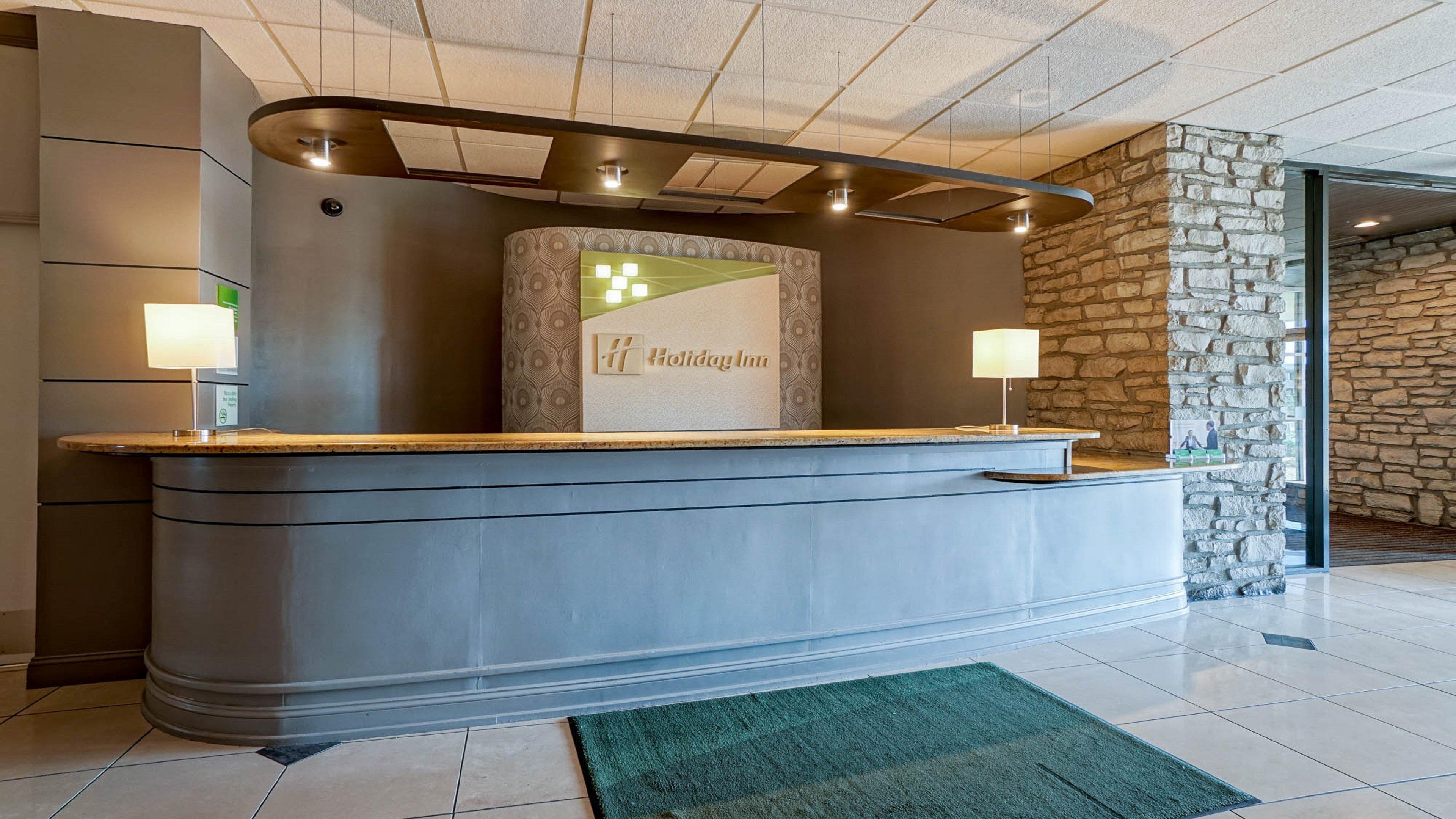 Holiday Inn At The Campus By Ihg Manhattan Exterior photo