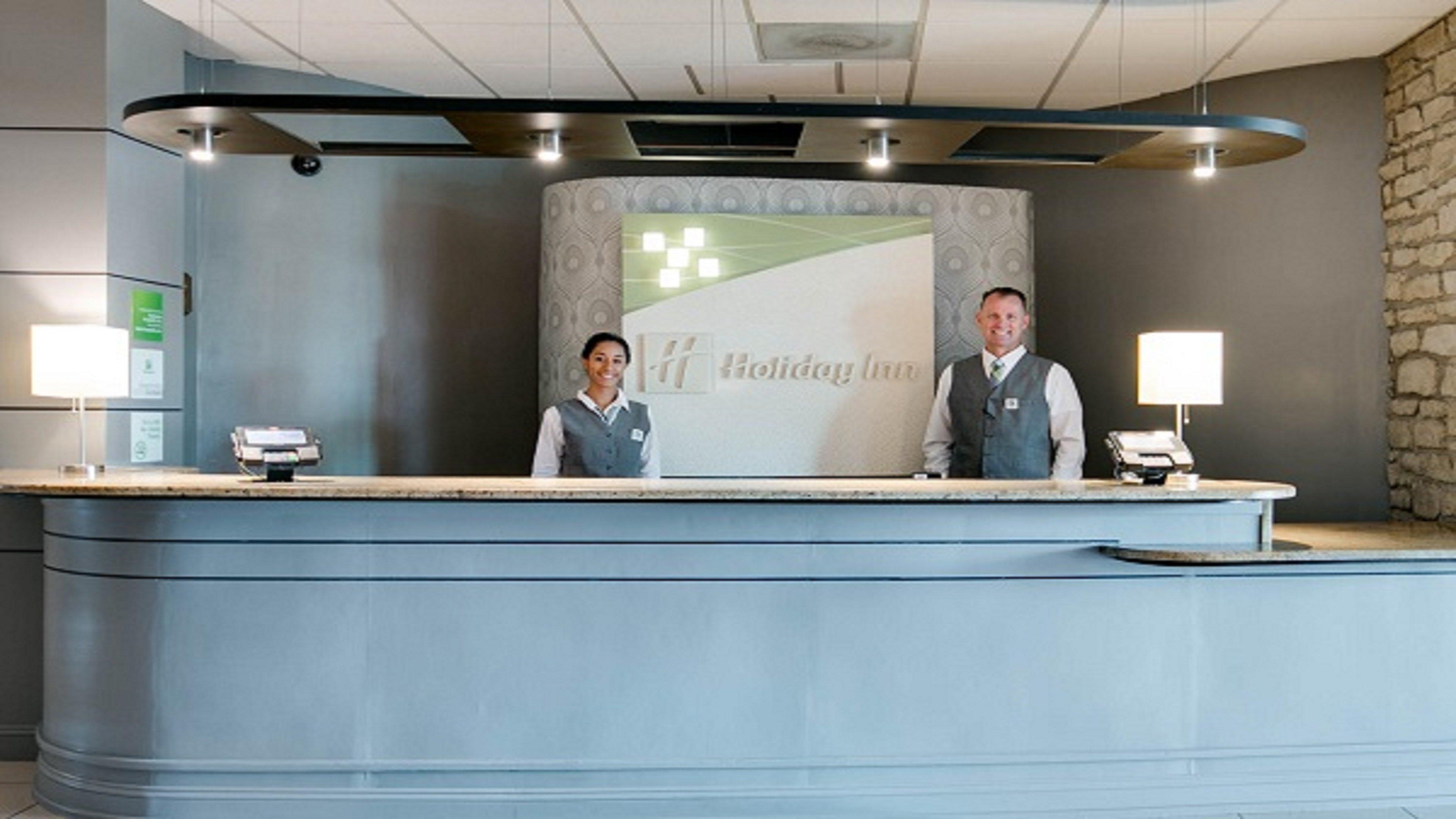 Holiday Inn At The Campus By Ihg Manhattan Exterior photo